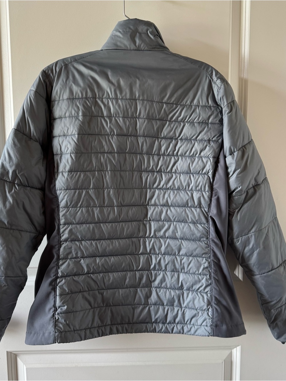 Columbia puffer coat - Picture 4 of 13